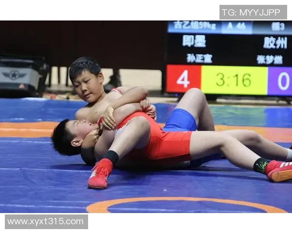 蒙特雷与阿苏尔激战在即墨超联赛精彩对决引人瞩目